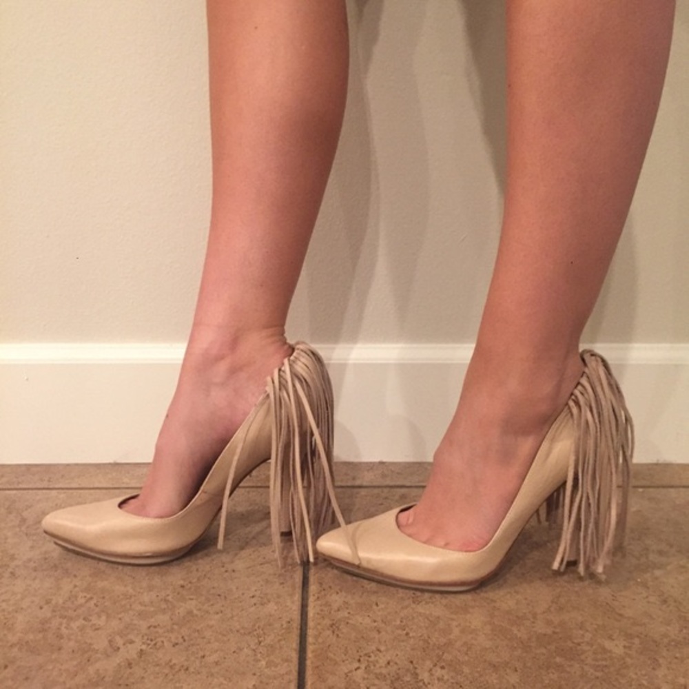 Nude Fringe Pumps. Messeca size 10